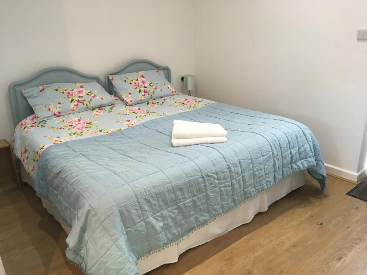Elm Cottage Touring Park Whitegate  Εξωτερικό φωτογραφία